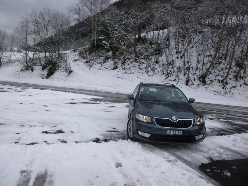 Illustration for article titled 2014 Ĺ koda Octavia Combi: The Oppositelock Winter Review